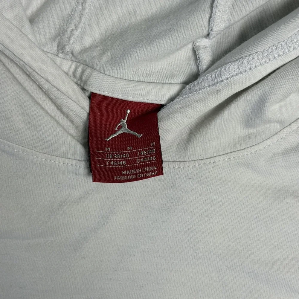 Nike Jordan Hoodie Mens M White Pullover Hooded Lightweight Pockets Embroidered